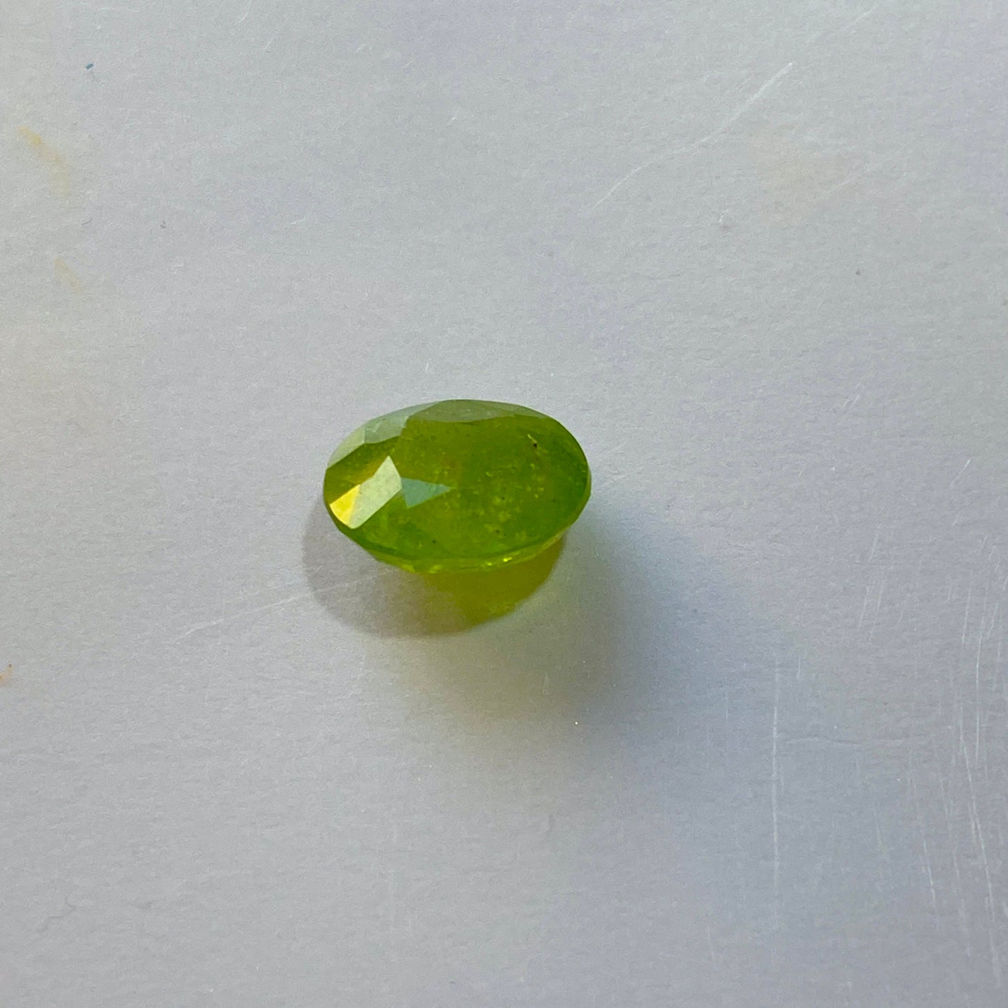 PERIDOT GEMSTONE : SAPAT GALI, KAGHAN VALLEY, PAKISTAN  3.28Ct MFG5431
