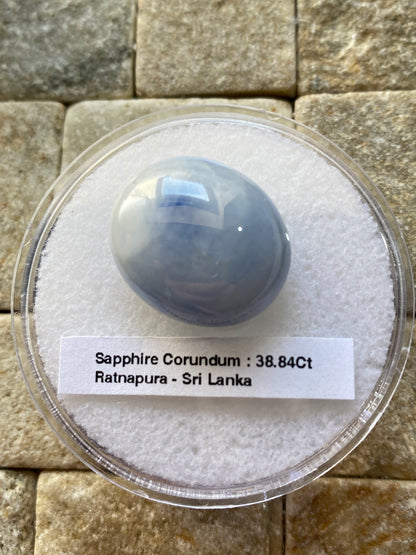 SAPPHIRE CORUNDUM GEMSTONE : RATNAPURA, SABARAGAMWA, SRI LANKA 38.84CT MFG4942