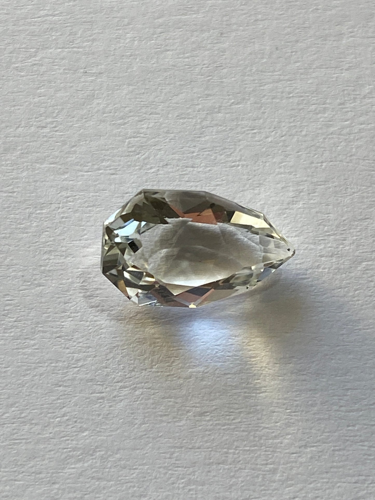 TOPAZ CRYSTAL CLEAR GEMSTONE : VIRGEM DA LAPA, MINAS GERAIS, BRAZIL 2.55Ct MFG4899