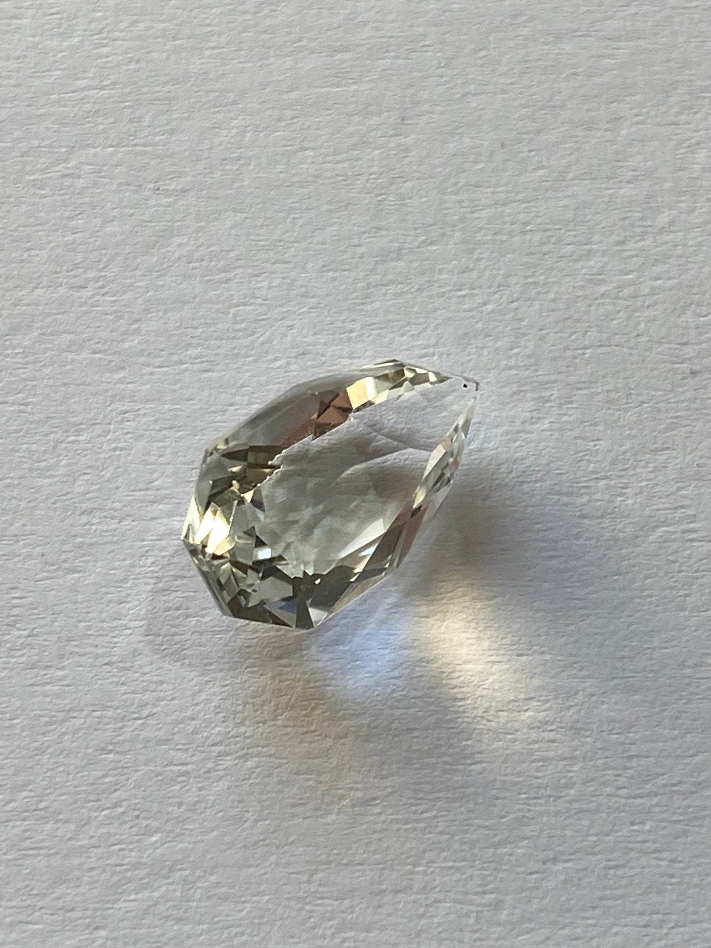 TOPAZ CRYSTAL CLEAR GEMSTONE : VIRGEM DA LAPA, MINAS GERAIS, BRAZIL 2.55Ct MFG4899