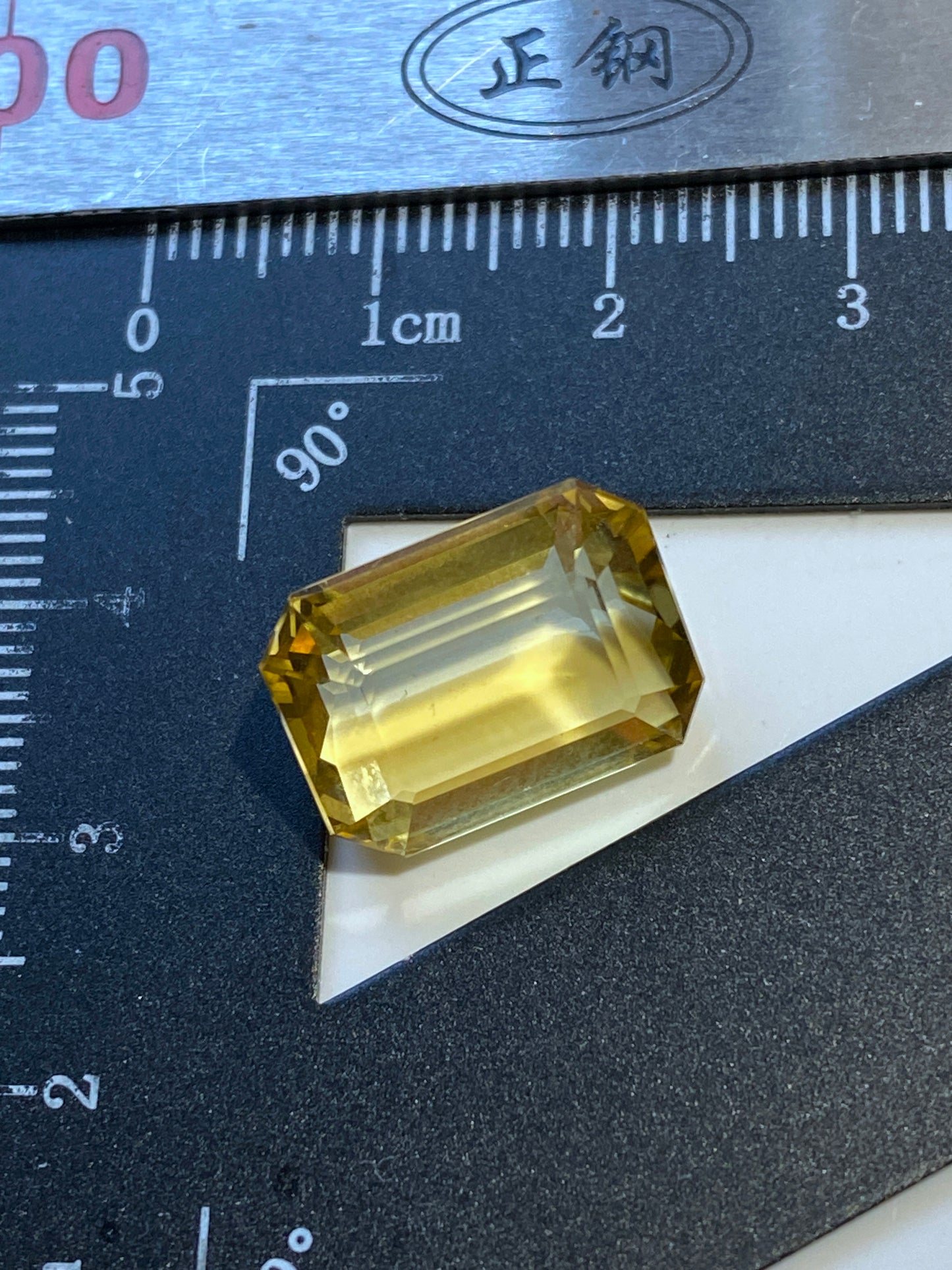 SCAPOLITE LARGE RARE GEMSTONE : KARUR, TAMIL NADAU, INDIA 12.68Ct MFG4928