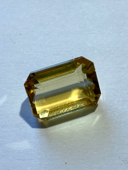 SCAPOLITE LARGE RARE GEMSTONE : KARUR, TAMIL NADAU, INDIA 12.68Ct MFG4928