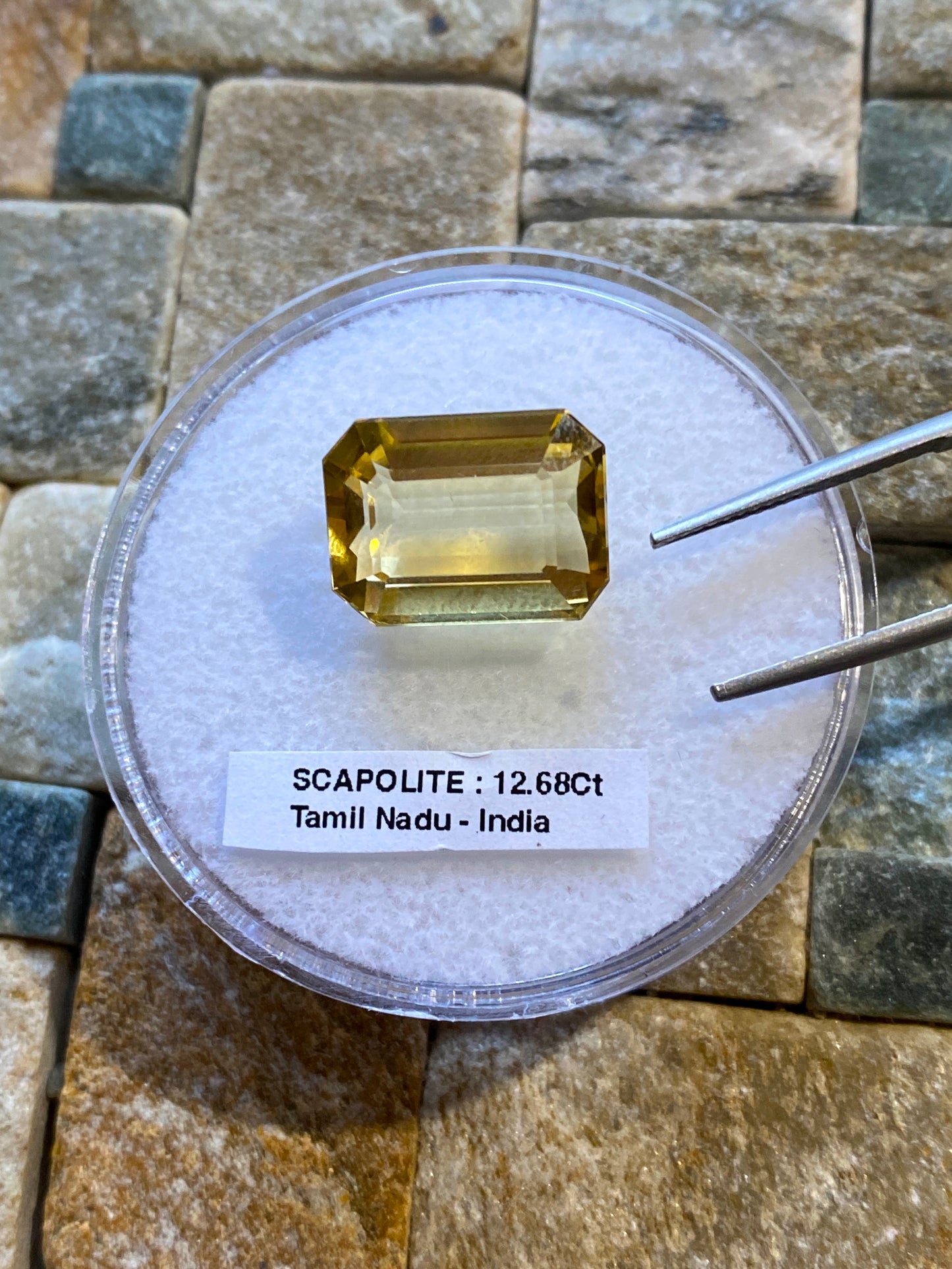 SCAPOLITE LARGE RARE GEMSTONE : KARUR, TAMIL NADAU, INDIA 12.68Ct MFG4928