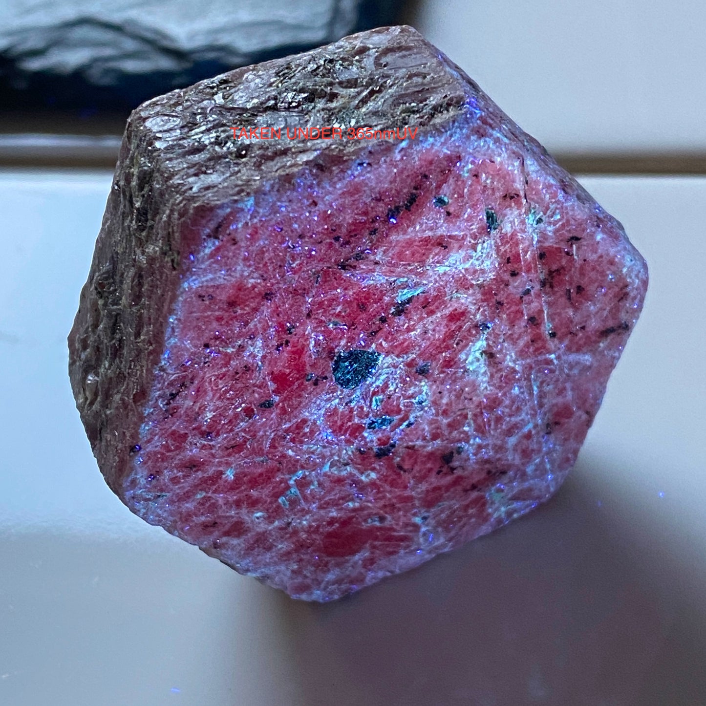 SAPPHIRE CORUNDUM FROM ZAZAFOTSY, MADAGASCAR LARGE 85g MF1688