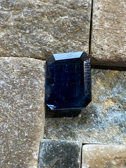 KYANITE RARE LARGE NATURAL GEMSTONE : MINAS GERAIS, BRAZIL 10.96Ct MFG4896