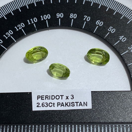 PERIDOT GEMSTONES x 3 : SAPIT GALI, KAGHAN VALLEY, PAKISTAN. 2.63Ct MFG5438