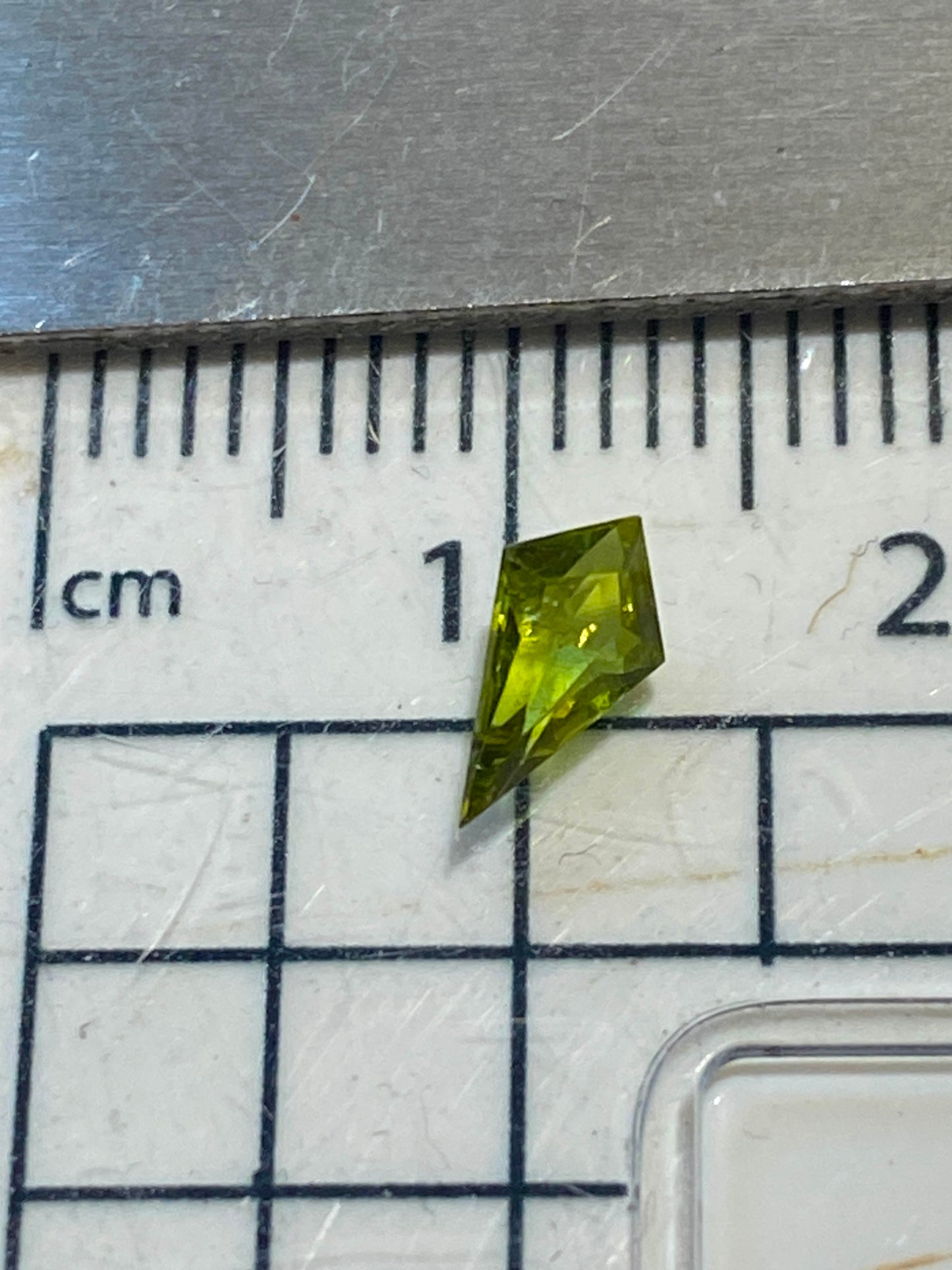 SAPPHIRE CORUNDUM EXQUISITE NATURAL GEMSTONE : RATNAPURA, SRI LANKA 0.47Ct MFG4898