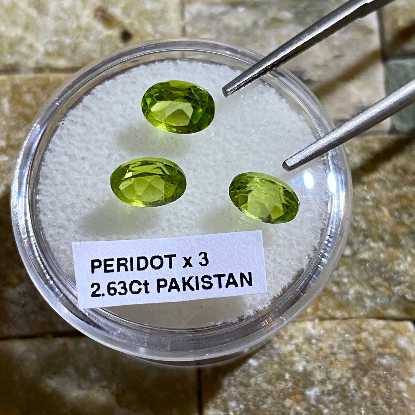PERIDOT GEMSTONES x 3 : SAPIT GALI, KAGHAN VALLEY, PAKISTAN. 2.63Ct MFG5438