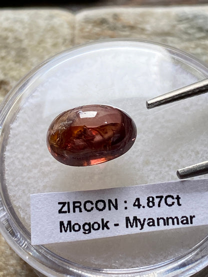 ZIRCON NATURAL MINED GEMSTONE : MOGOK, PWIN-Oo-LWIN, MANDALAY, MYANMAR 4.87Ct MFG4896