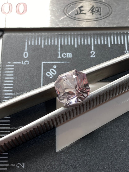 KUNZITE [SPODUMENE] NATURAL GEMSTONE : KUNAR, AFGHANISTAN 2.86Ct MFG4912