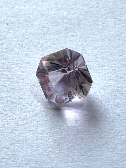 KUNZITE [SPODUMENE] NATURAL GEMSTONE : KUNAR, AFGHANISTAN 2.86Ct MFG4912