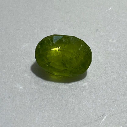 PERIDOT GEMSTONE : SAPAT GALI, KAGHAN VALLEY, PAKISTAN. 3.37Ct MFG5441