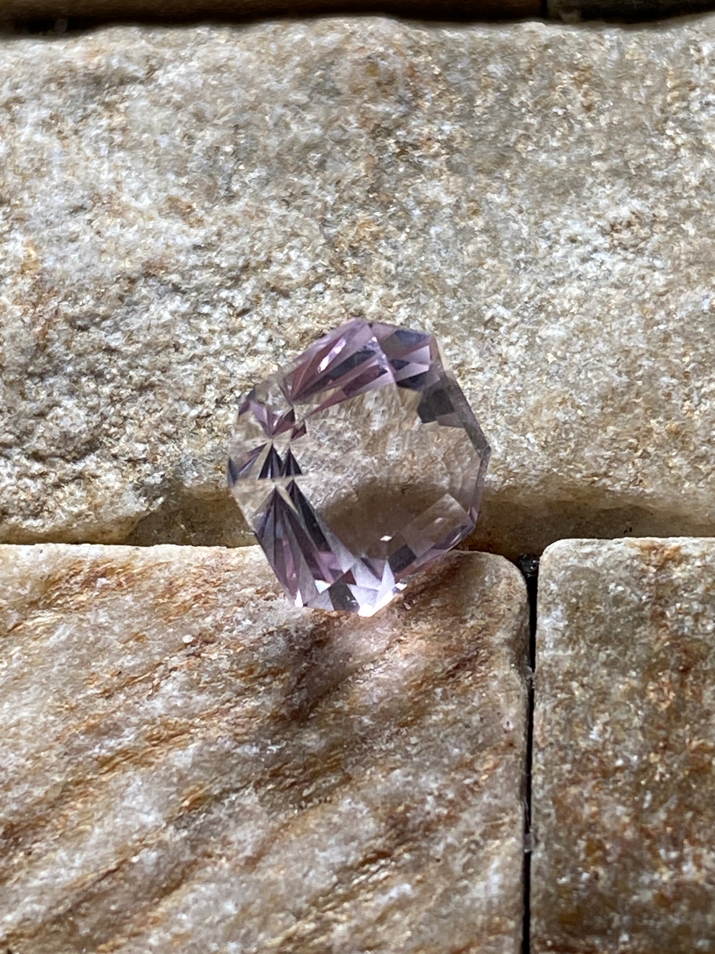 KUNZITE [SPODUMENE] NATURAL GEMSTONE : KUNAR, AFGHANISTAN 2.86Ct MFG4912