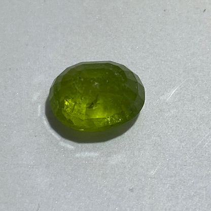 PERIDOT GEMSTONE : SAPAT GALI, KAGHAN VALLEY, PAKISTAN. 3.37Ct MFG5441