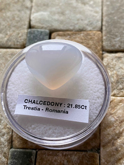 CHALCEDONY QUARTZ NATURAL GEMSTONE : TRESTIA, MARAMURES, ROMANIA 21.85Ct MFG4521
