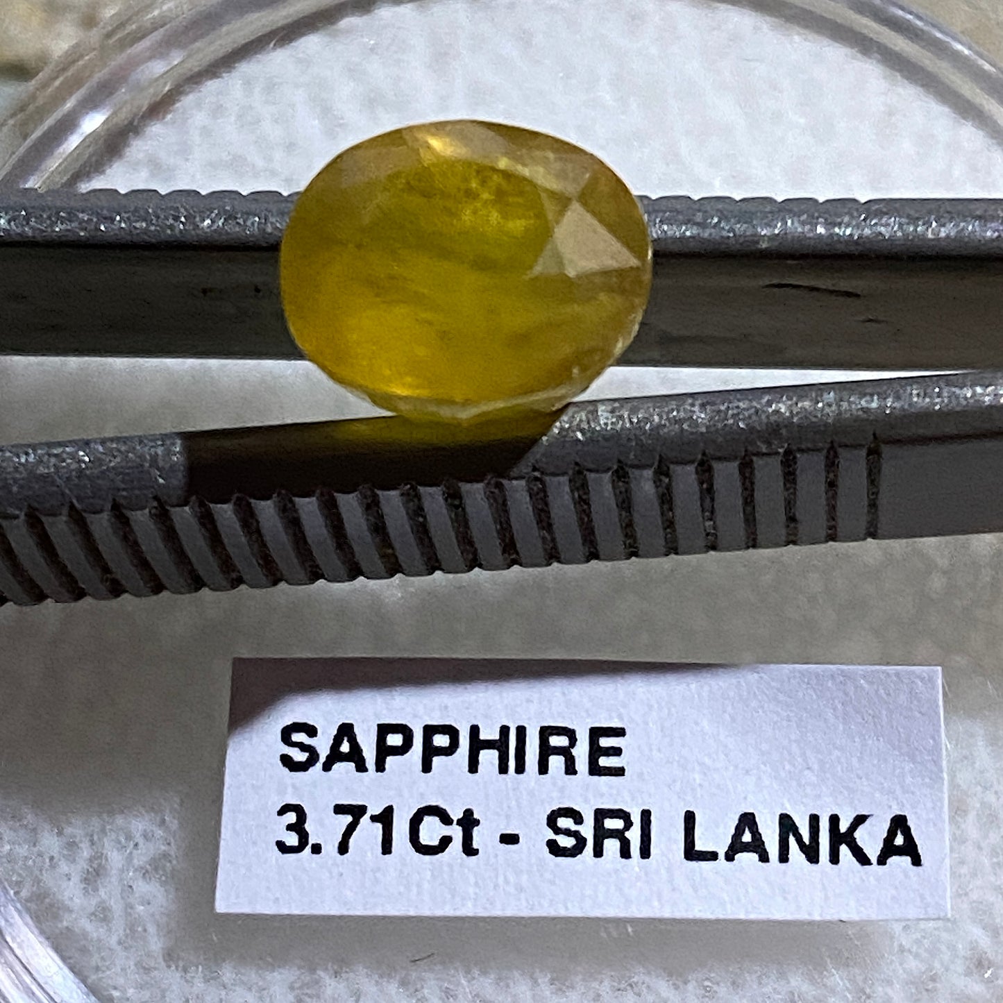 SAPPHIRE CORUNDUM NATURAL GEMSTONE - RATNAPURA, SRI LANKA 3.71Ct MFG5444