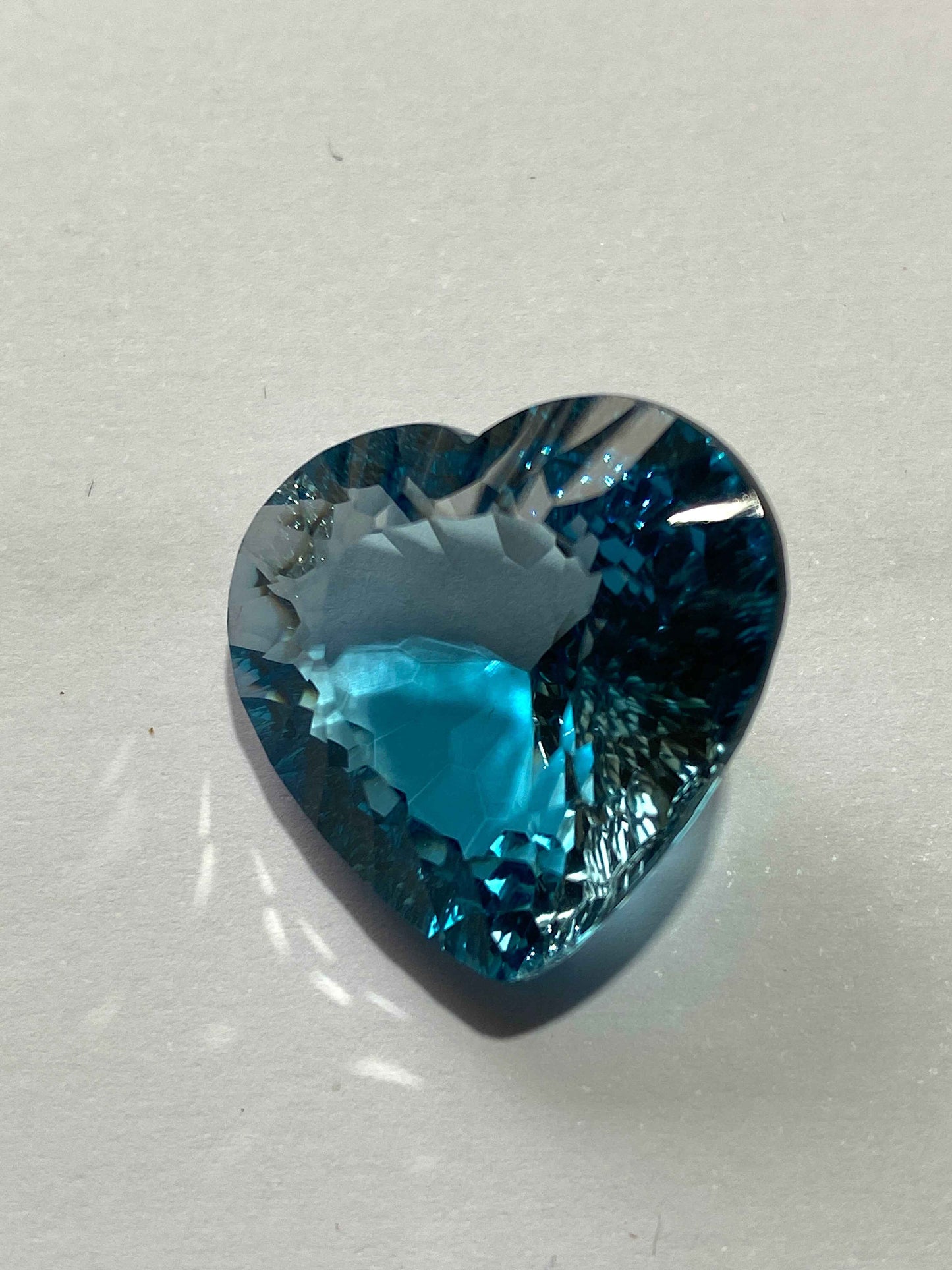 TOPAZ NATURAL MINED GEMSTONE : XANDA MINE, VIRGEM DA LAPA, BRAZIL 32.54Ct MFG4929
