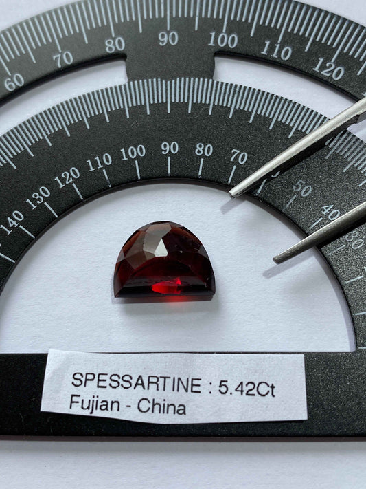 SPESSARTINE NATURAL GEMSTONE : WUSHAN SPESSARTINE MINE, FUJIAN, CHINA 5.42Ct MFG4919