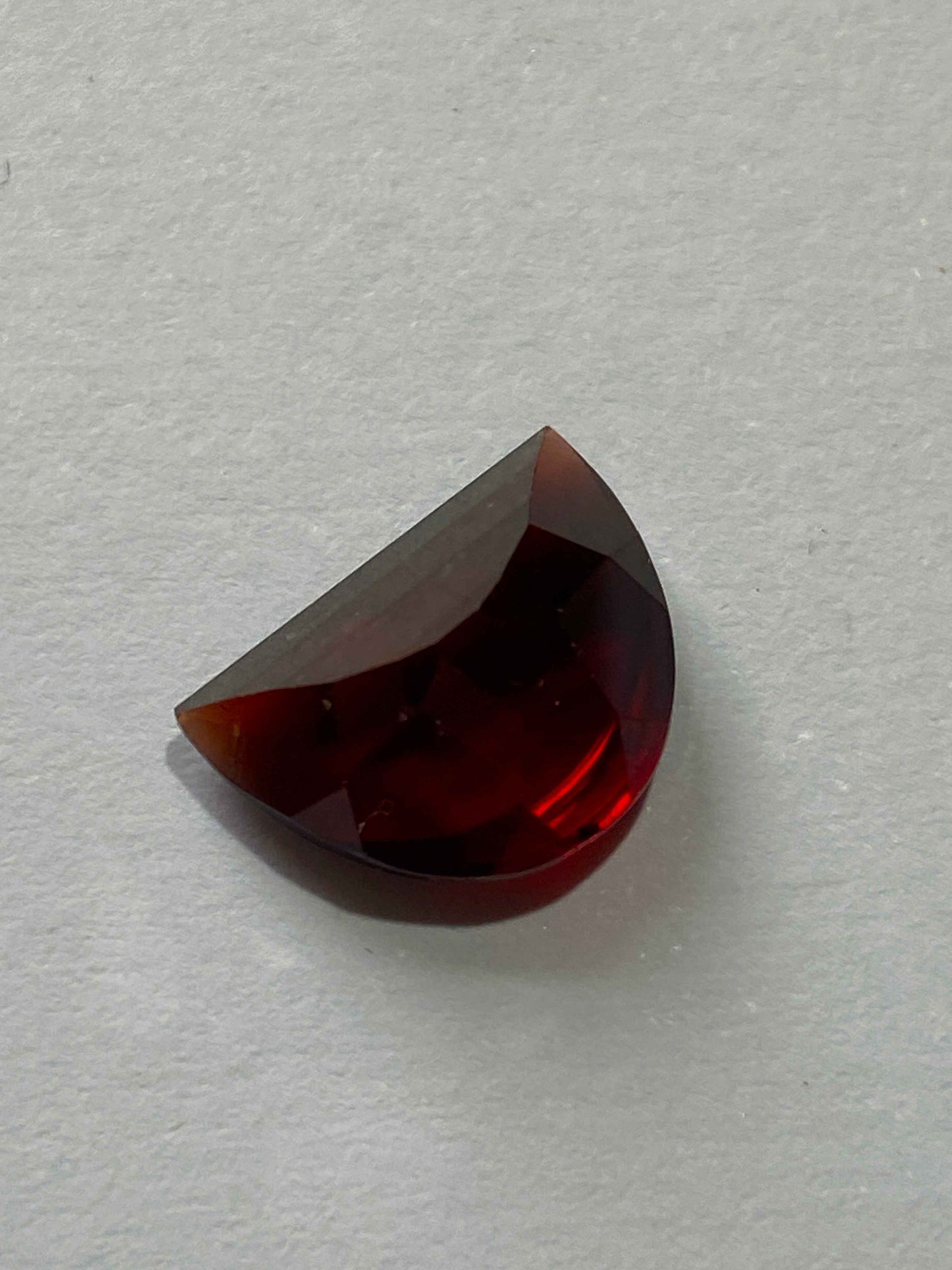 SPESSARTINE NATURAL GEMSTONE : WUSHAN SPESSARTINE MINE, FUJIAN, CHINA 5.42Ct MFG4919