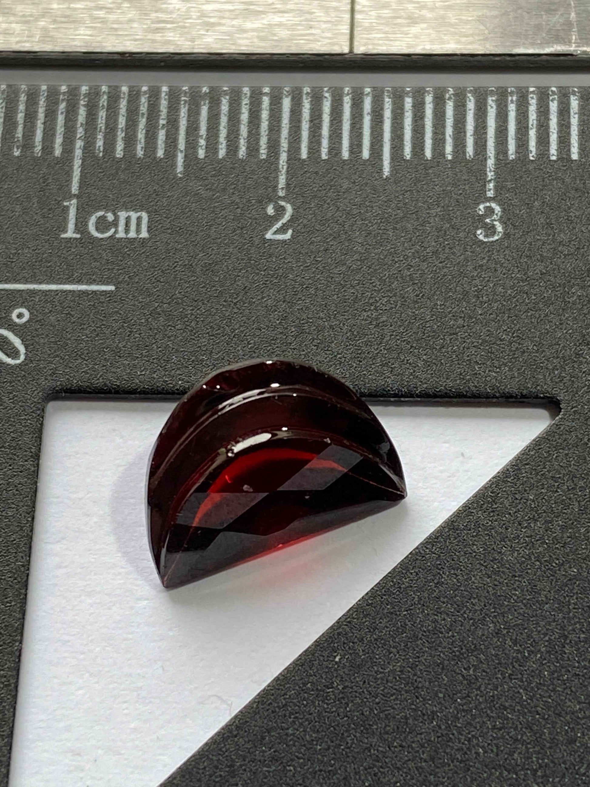 SPESSARTINE NATURAL GEMSTONE : WUSHAN SPESSARTINE MINE, FUJIAN, CHINA 5.42Ct MFG4919