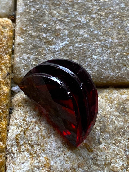 SPESSARTINE NATURAL GEMSTONE : WUSHAN SPESSARTINE MINE, FUJIAN, CHINA 5.42Ct MFG4919