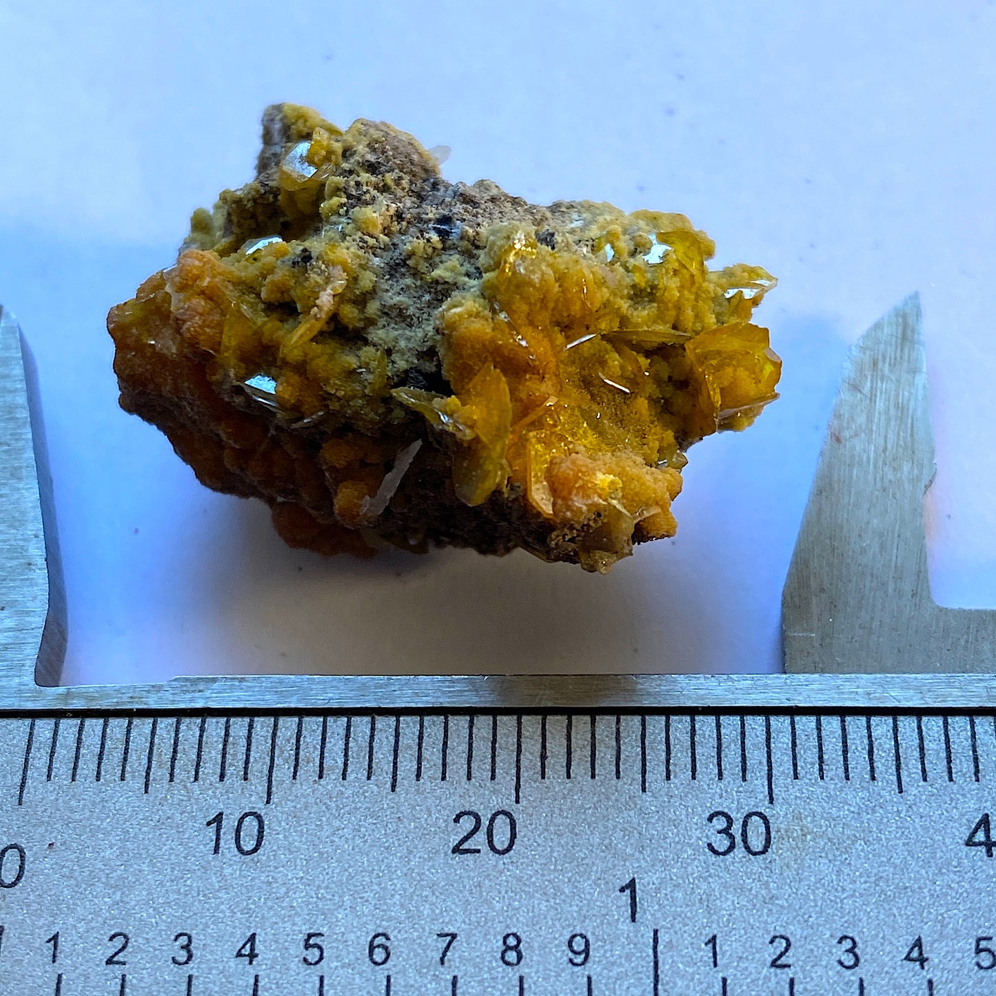 WULFENITE/MIMETITE/BARYTE, SAN FRANCISCO MINE, MEXICO. 9g MF1699