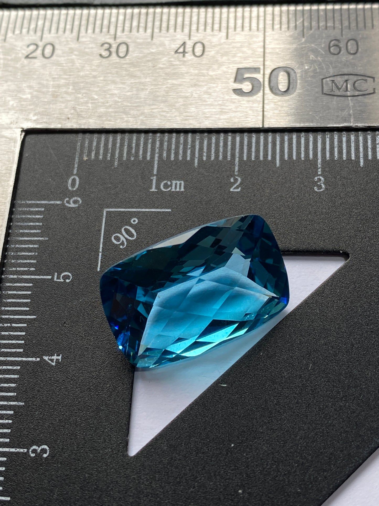 TOPAZ NATURAL MINED GEMSTONE : XANDA MINE, MINAS GERAIS, BRAZIL 20.18Ct MFG4902