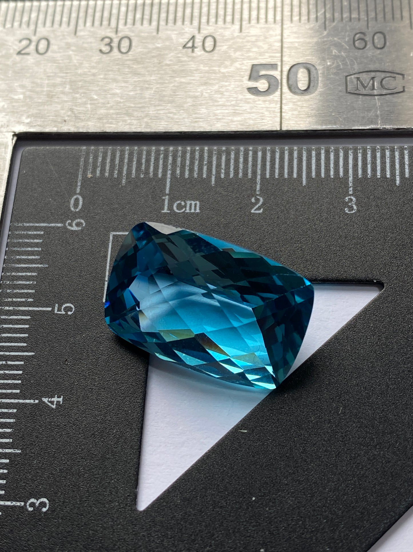 TOPAZ NATURAL MINED GEMSTONE : XANDA MINE, MINAS GERAIS, BRAZIL 20.18Ct MFG4902