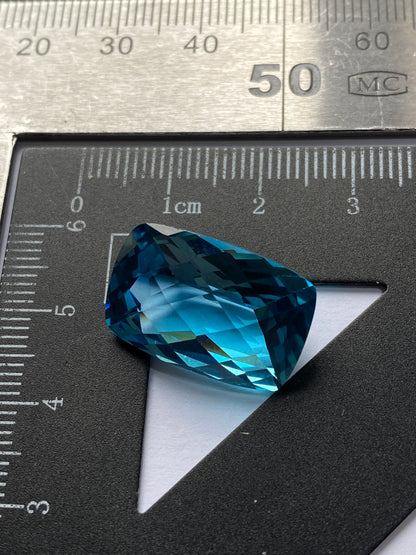 TOPAZ NATURAL MINED GEMSTONE : XANDA MINE, MINAS GERAIS, BRAZIL 20.18Ct MFG4902