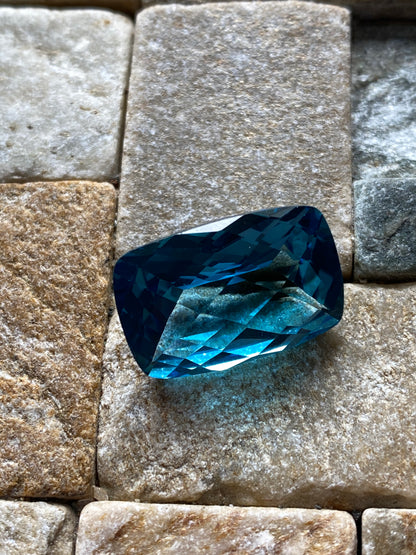 TOPAZ NATURAL MINED GEMSTONE : XANDA MINE, MINAS GERAIS, BRAZIL 20.18Ct MFG4902