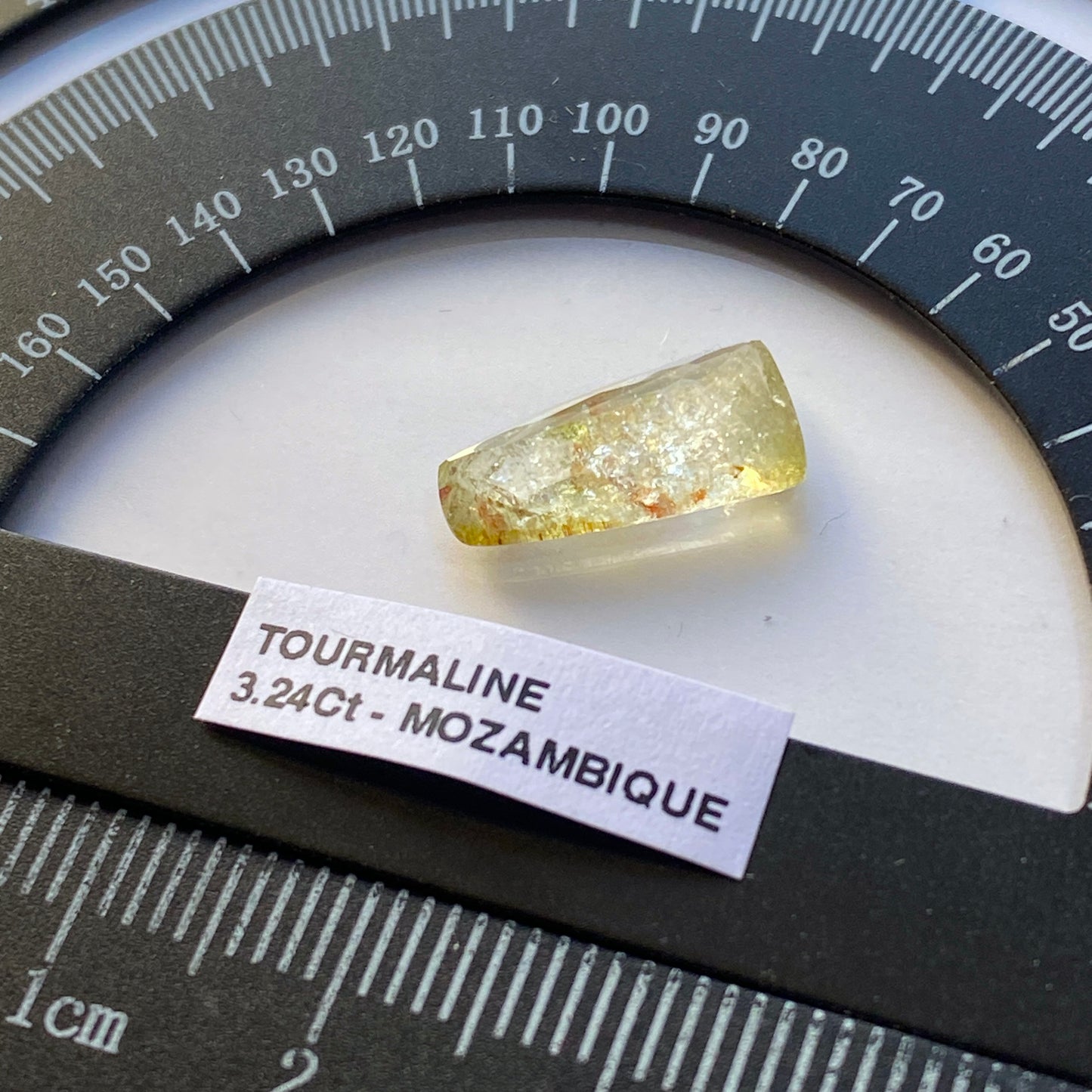 TOURMALINE GEMSTONE : ALTO LIGONNA, ZAMBEZI, MOZAMBIQUE  3.24Ct MFG5449