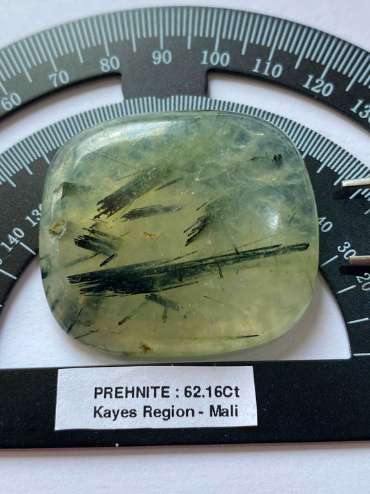 PREHNITE NATURAL GEMSTONE : KAYES REGION, MALI, AFRICA LARGE 62.16Ct MFG4941