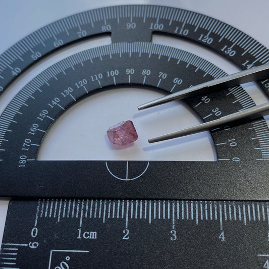 SPINEL ROUGH CRYSTAL - MOGOK, MANDALAY, MYANMAR 1.88Ct MFG5451