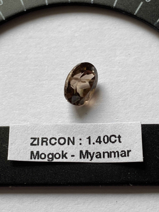 ZIRCON NATURAL MINED GEMSTONE : MOGOK, PWIN-Oo-LWIN, MANDALAY, MYANMAR 1.40Ct MFG4892