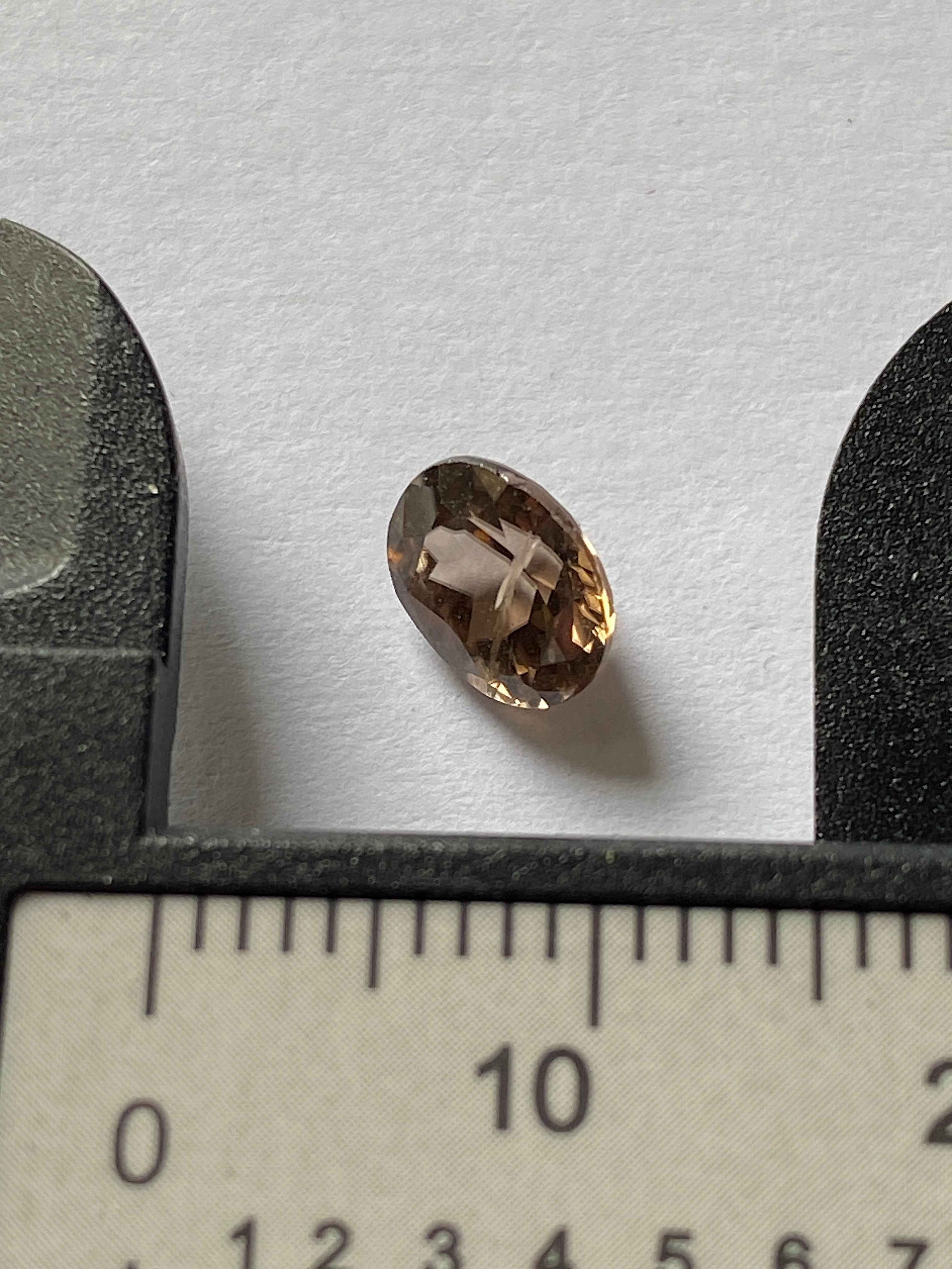 ZIRCON NATURAL MINED GEMSTONE : MOGOK, PWIN-Oo-LWIN, MANDALAY, MYANMAR 1.40Ct MFG4892