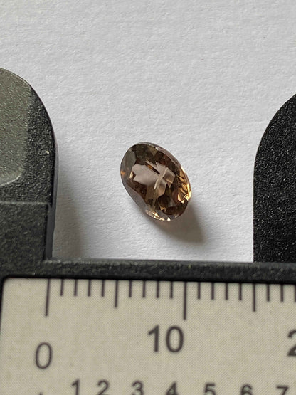 ZIRCON NATURAL MINED GEMSTONE : MOGOK, PWIN-Oo-LWIN, MANDALAY, MYANMAR 1.40Ct MFG4892