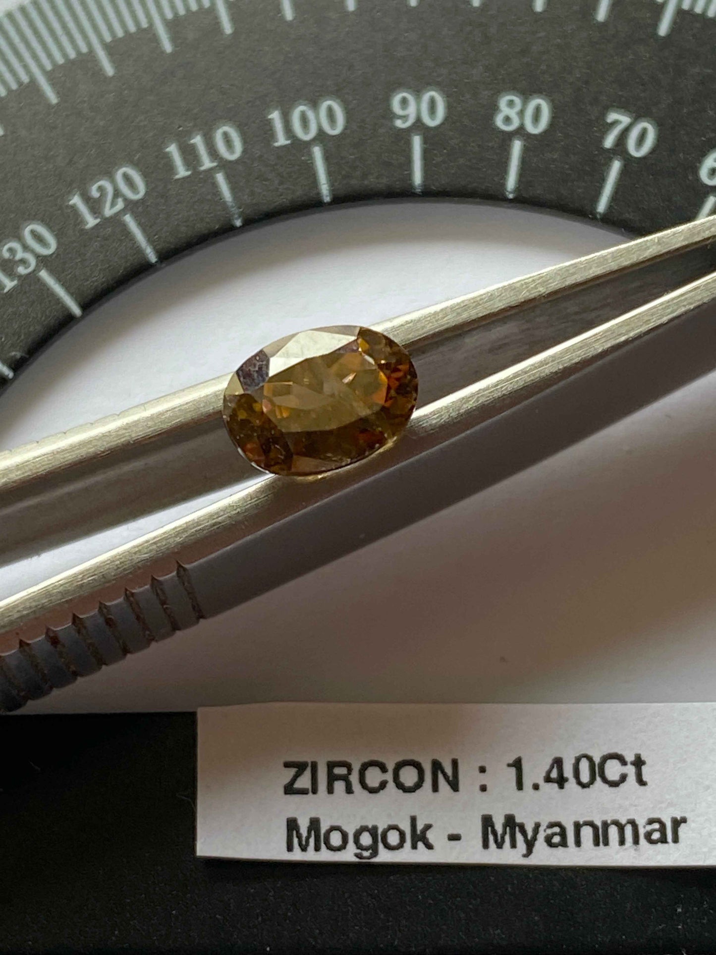 ZIRCON NATURAL MINED GEMSTONE : MOGOK, PWIN-Oo-LWIN, MANDALAY, MYANMAR 1.40Ct MFG4892