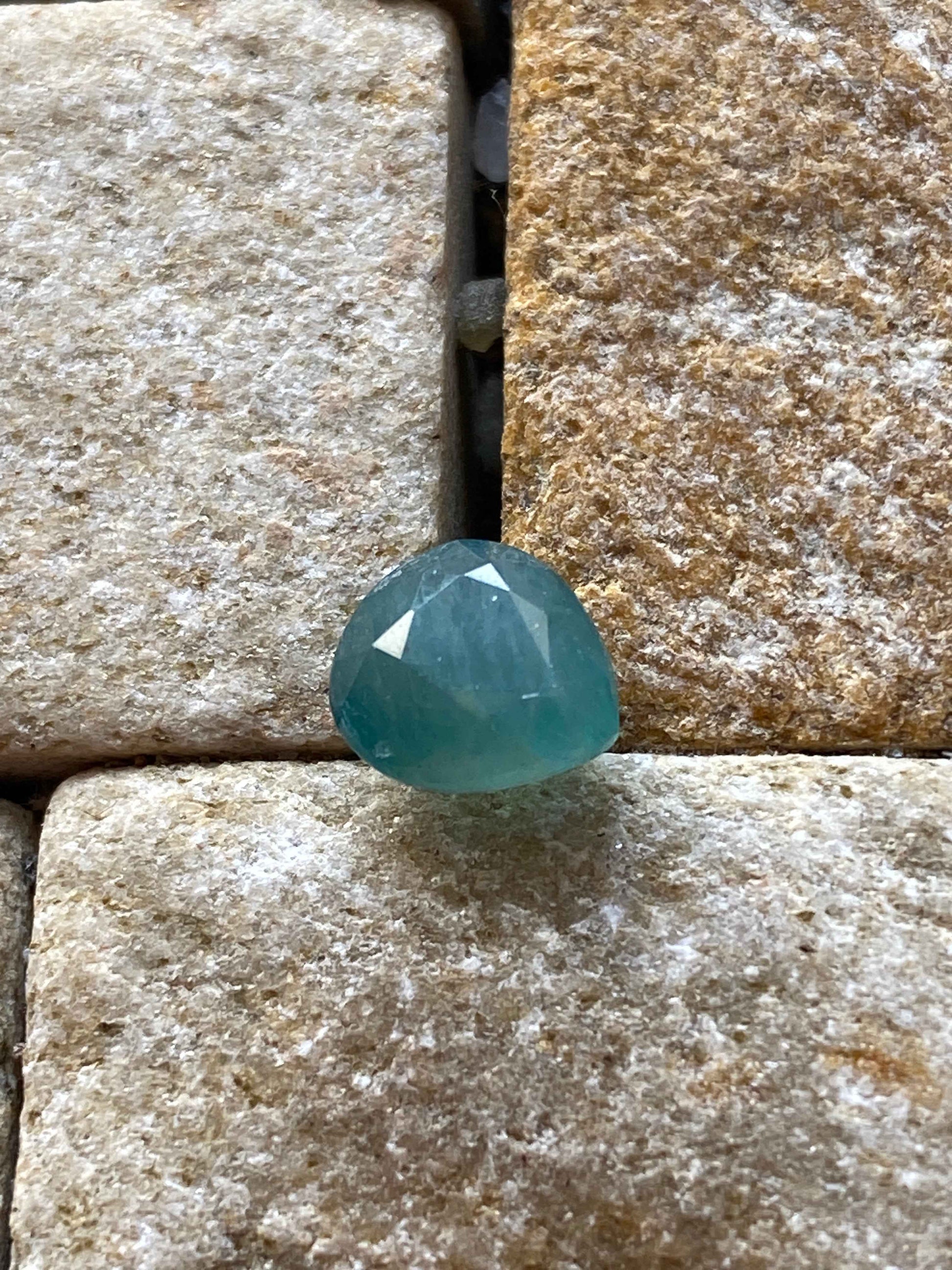 GRANDIDIERITE NATURAL GEMSTONE : VOHIBOLA, BAHARA, ANOSY, MADAGASCAR 1.45Ct MFG4907