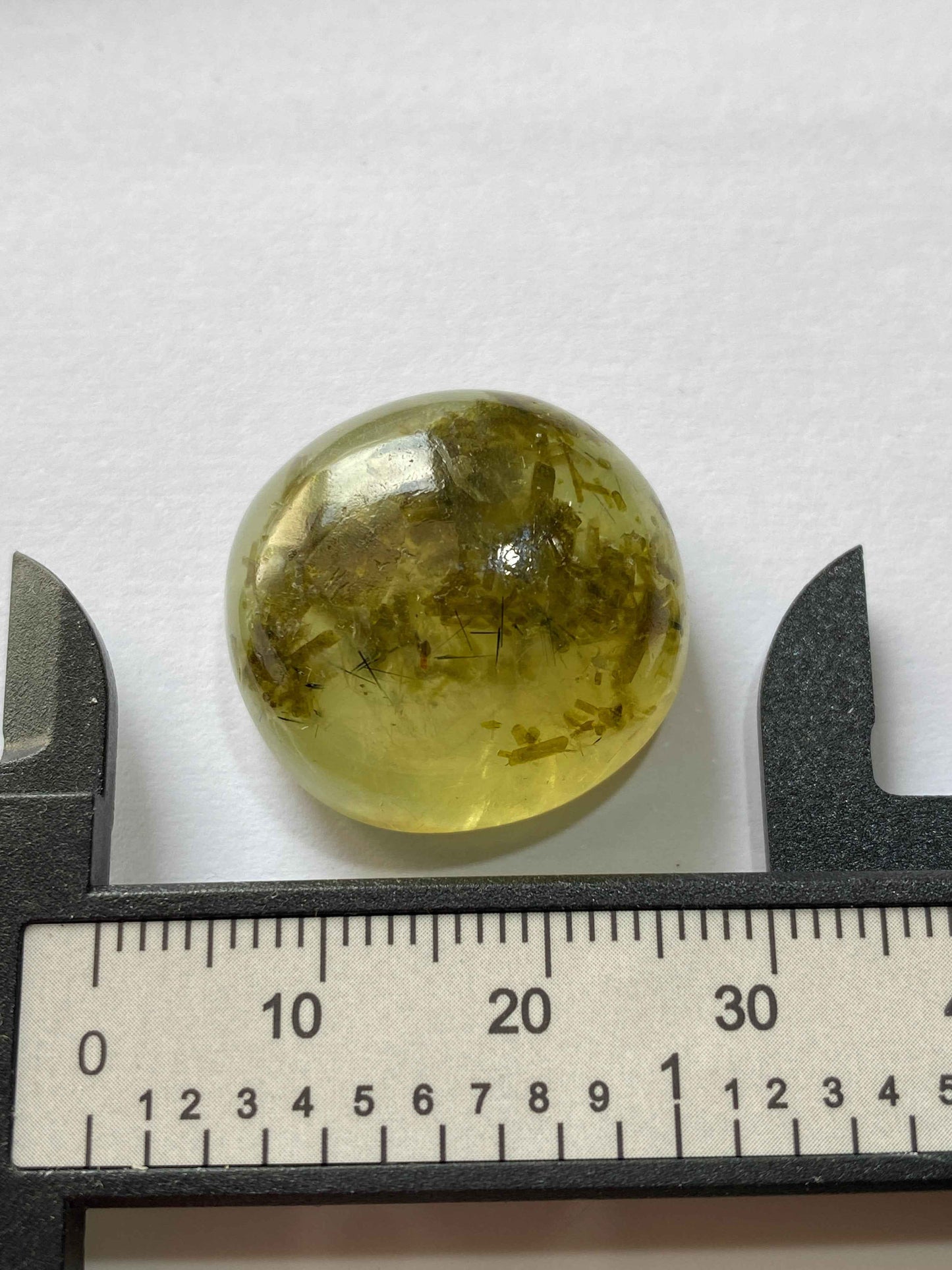 PREHNITE NATURAL MINED GEMSTONE : KAYES REGION, MALI, AFRICA 52.96Ct MFG4935