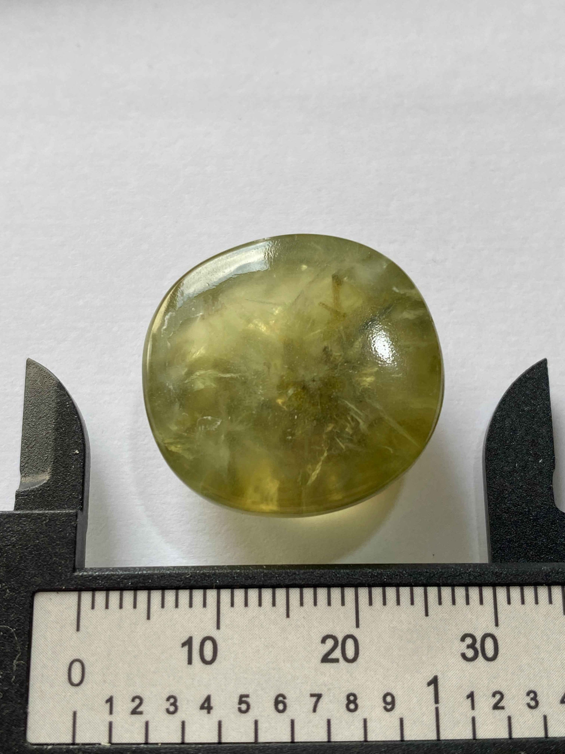PREHNITE NATURAL MINED GEMSTONE : KAYES REGION, MALI, AFRICA 52.96Ct MFG4935