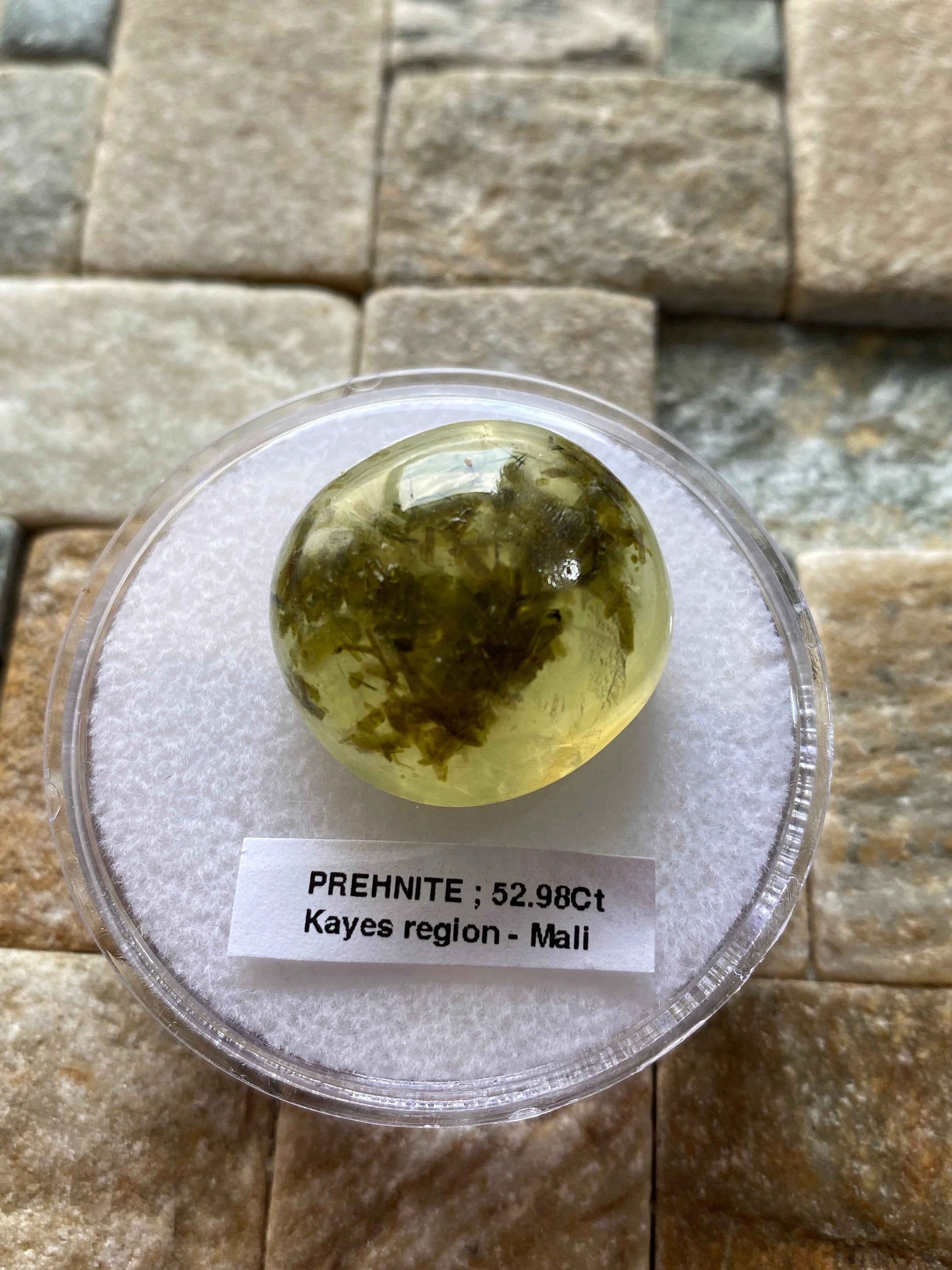 PREHNITE NATURAL MINED GEMSTONE : KAYES REGION, MALI, AFRICA 52.96Ct MFG4935