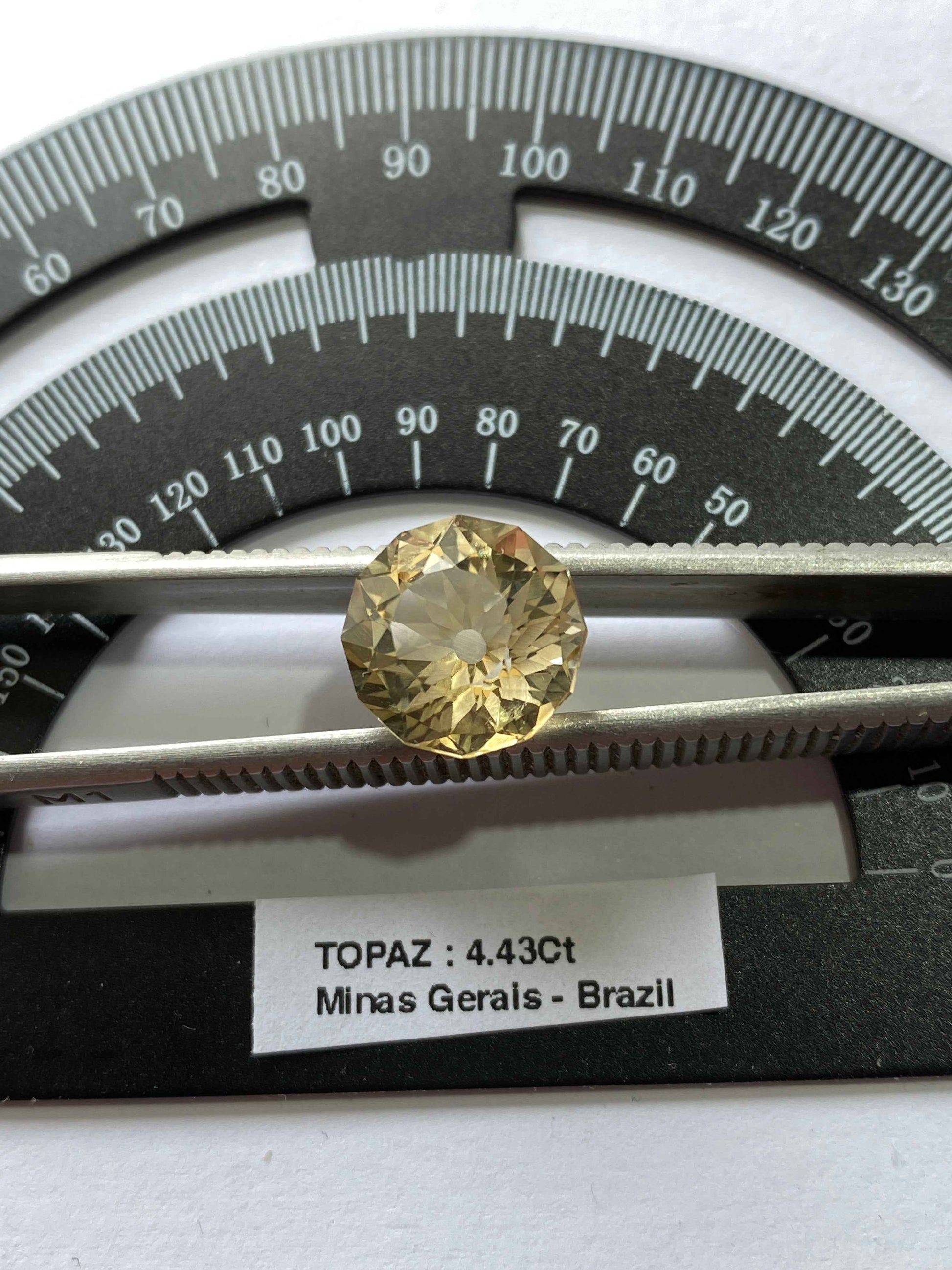TOPAZ NATURAL GEMSTONE : VIRGEM DA LAPA, MINAS GERAIS, BRAZIL 4.43Ct MFG4901