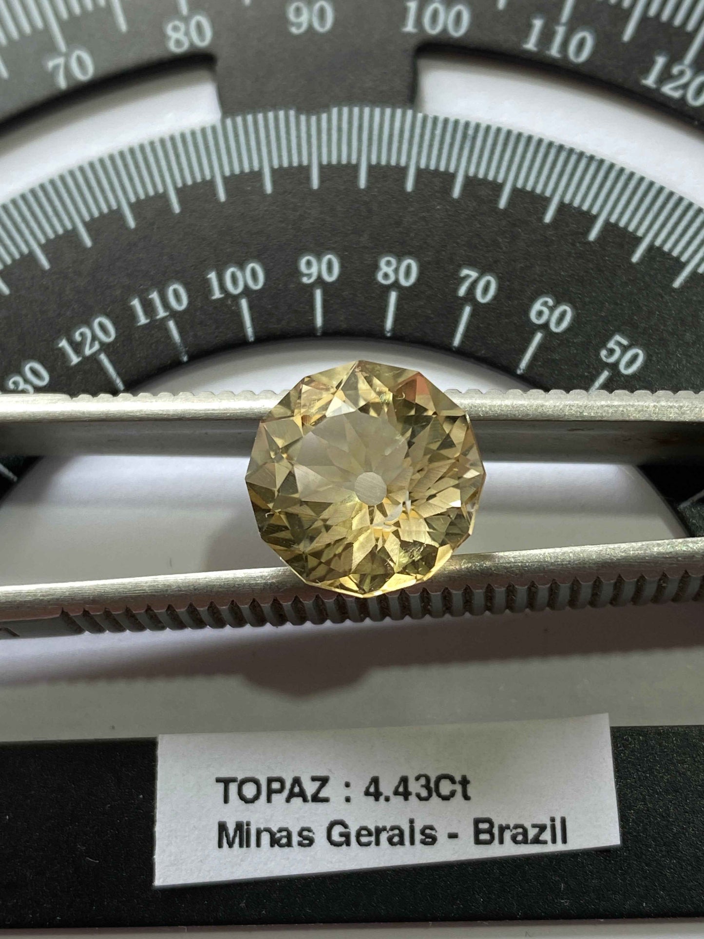 TOPAZ NATURAL GEMSTONE : VIRGEM DA LAPA, MINAS GERAIS, BRAZIL 4.43Ct MFG4901