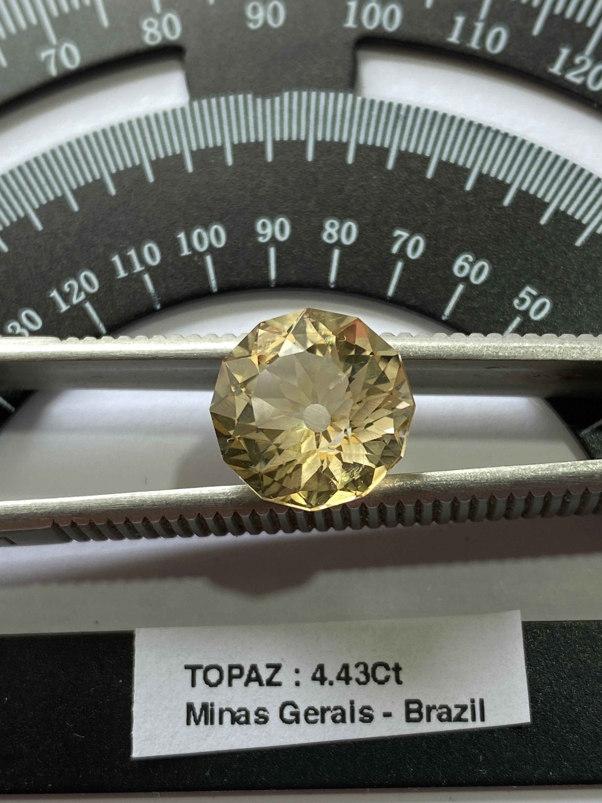 TOPAZ NATURAL GEMSTONE : VIRGEM DA LAPA, MINAS GERAIS, BRAZIL 4.43Ct MFG4901