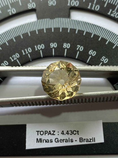 TOPAZ NATURAL GEMSTONE : VIRGEM DA LAPA, MINAS GERAIS, BRAZIL 4.43Ct MFG4901