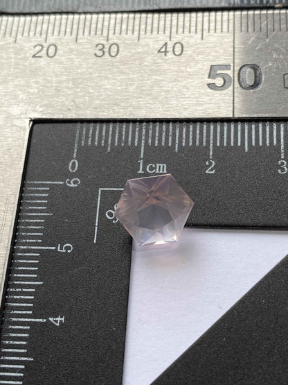ROSE QUARTZ NATURAL GEMSTONE : TAQUARAL, MINAS GERAIS, BRAZIL 3.48Ct MFG4940