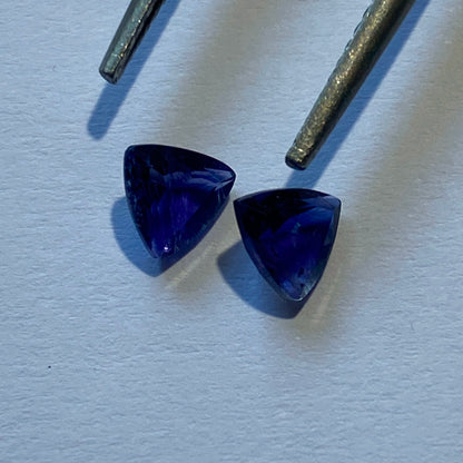 IOLITE [CORDIERITE] GEMSTONES (PAIR)  - BABATI, TANZANIA  0.70Ct MF5006