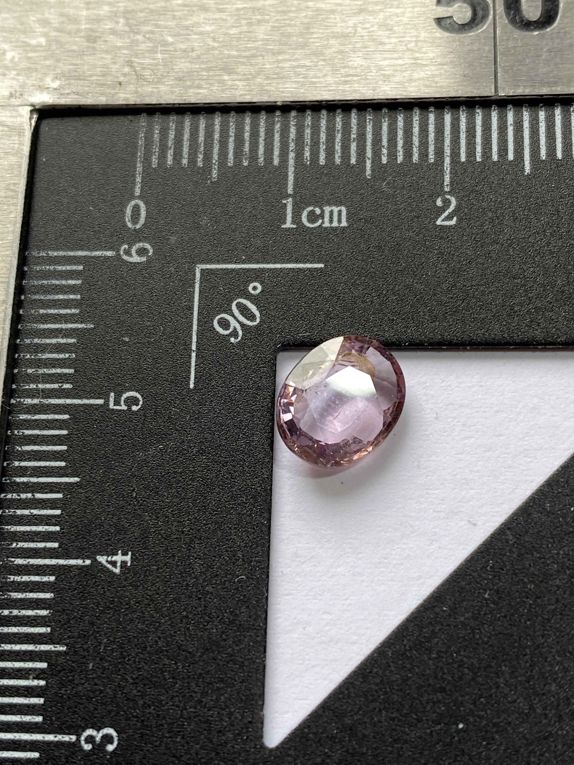 SPINEL NATURAL MINED GEMSTONE : LUC YEN DISTRICT, YEN BAI PROVINCE, VIETNAM 1.78Ct MFG4906