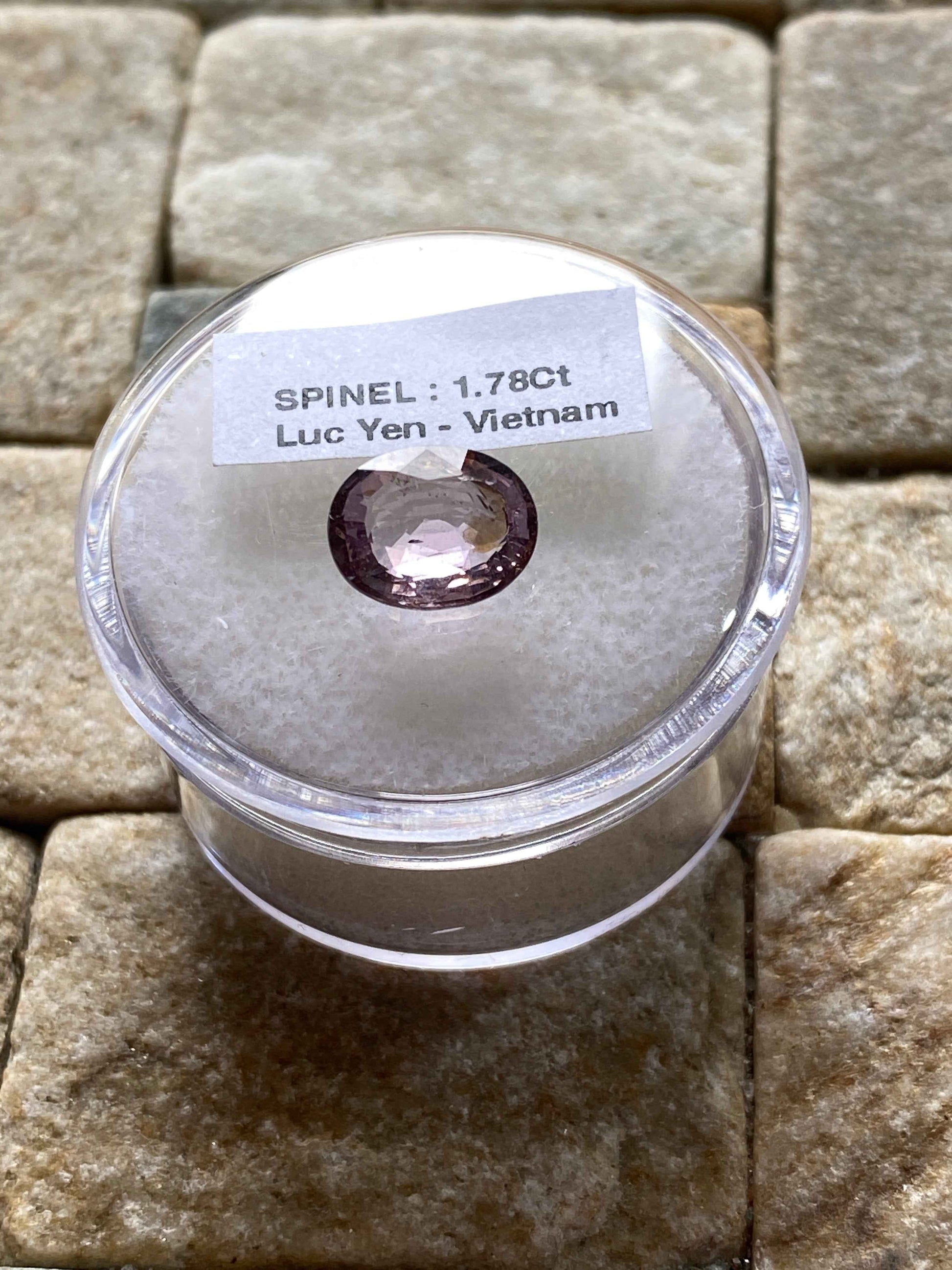 SPINEL NATURAL MINED GEMSTONE : LUC YEN DISTRICT, YEN BAI PROVINCE, VIETNAM 1.78Ct MFG4906