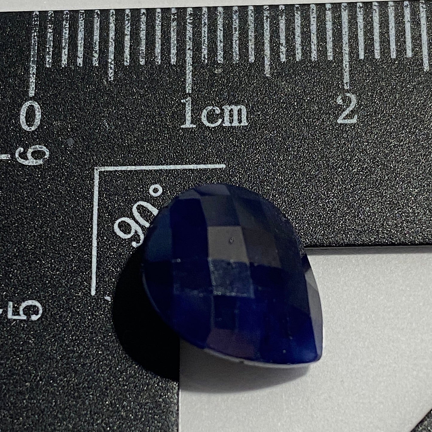 SAPPHIRE CORUNDUM GEMSTONE - ZAZAFOTSY, IHOSY DISTRICT, MADAGASCAR 6.50Ct MFG5459